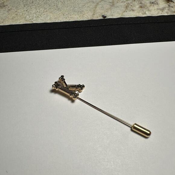 Letter / Initial K Monogram Lapel Stick Pin Gold Tone Metal - Picture 7 of 7